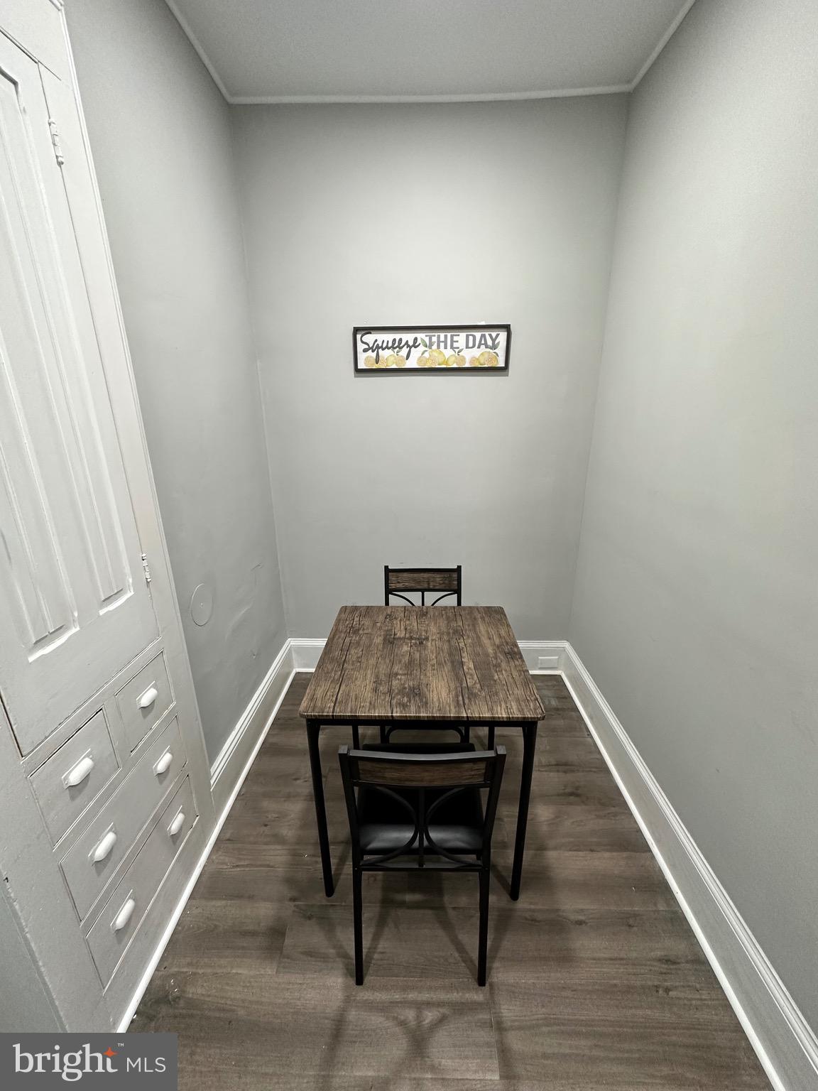242 Grant Street Salem, NJ 08079 - Photo 8 of 16 Dining Space