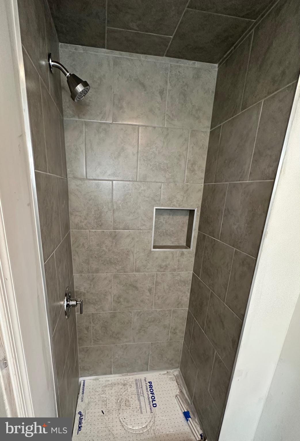 242 Grant Street Salem, NJ 08079 - Photo 10 of 16 Bathroom View #2
Stall Shower