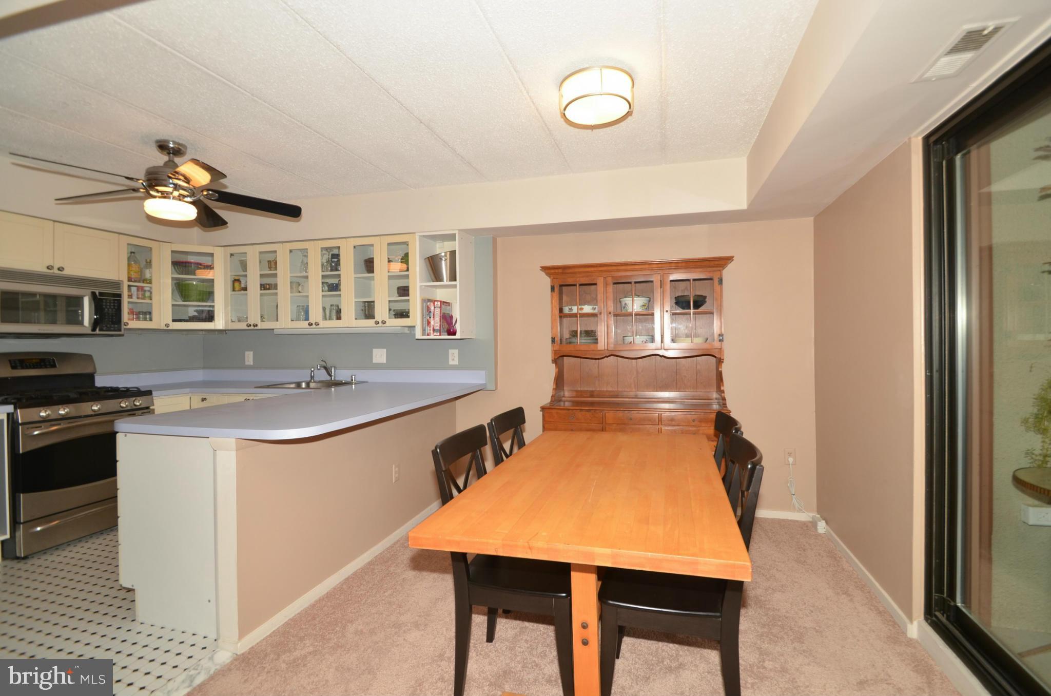 5689 Harpers Farm Road, Unit D Columbia, MD 21044 - Photo 6 of 23 Dining Room