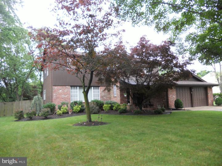 7 Banner Road Cherry Hill, NJ 08003 - Photo 1 of 25 Exterior
