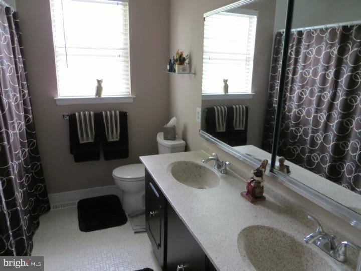 7 Banner Road Cherry Hill, NJ 08003 - Photo 18 of 25 Bathroom