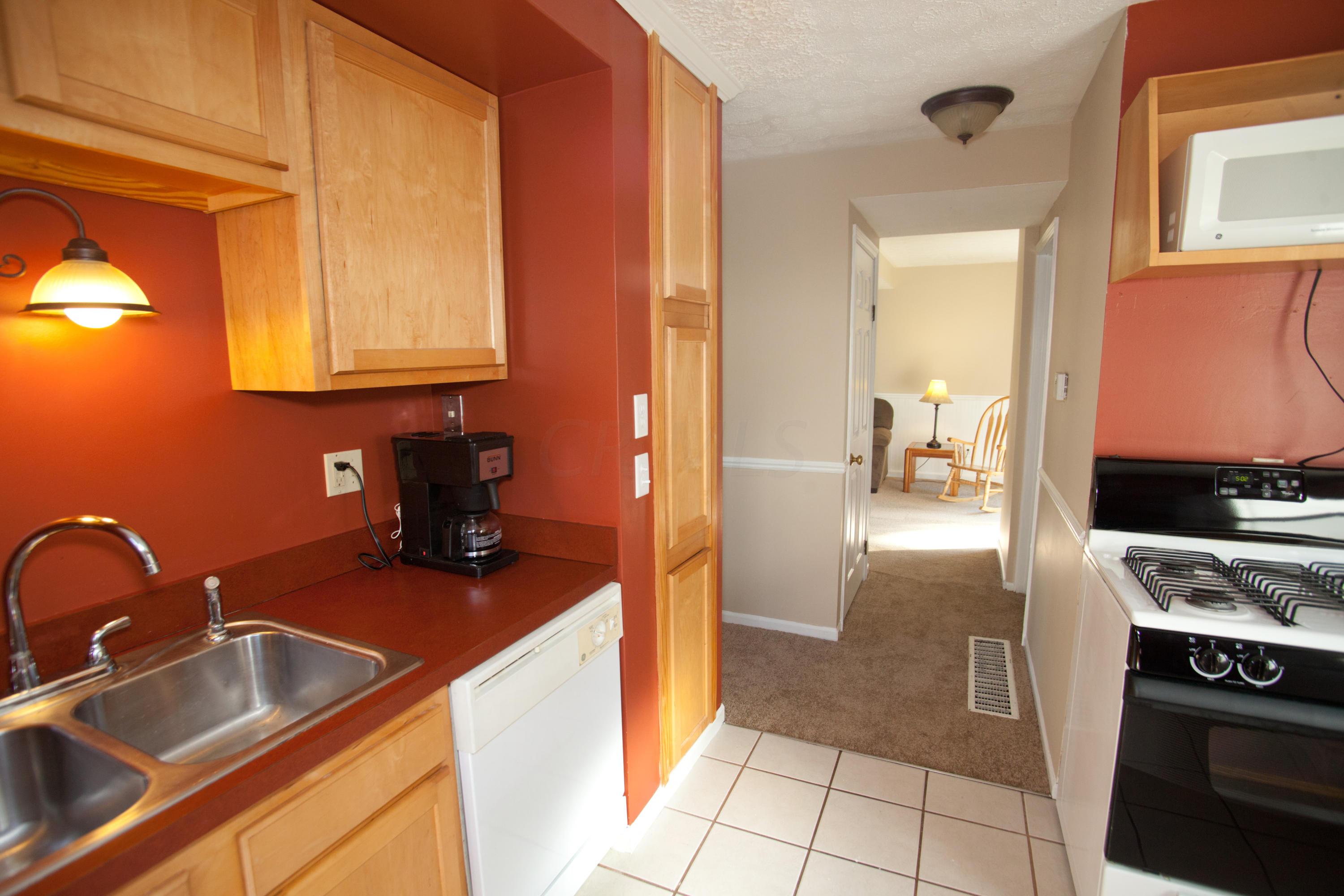 3345 Everson Road West Columbus, OH 43232 - Photo 5 of 27 Gallery Image 5
