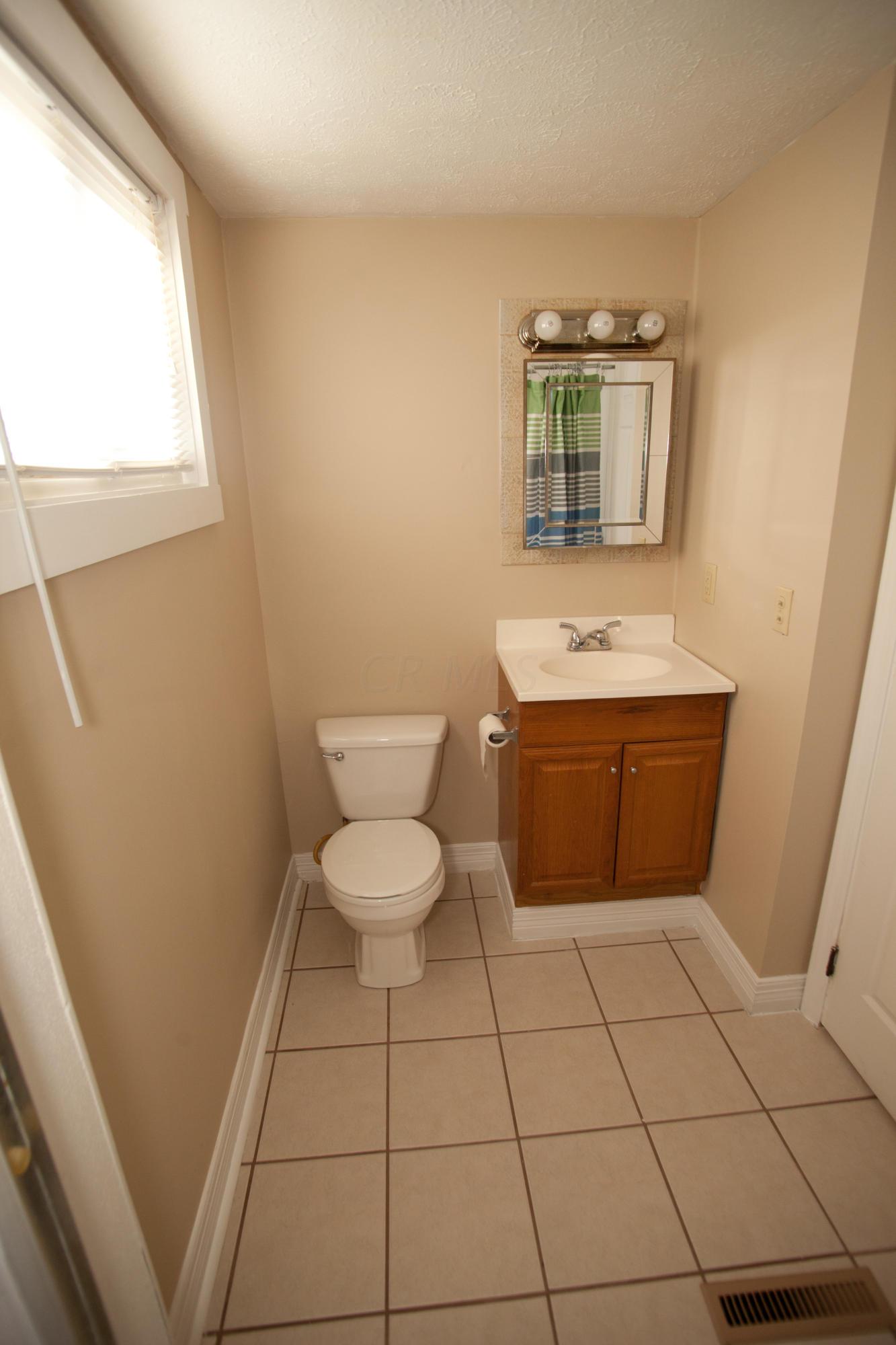 3345 Everson Road West Columbus, OH 43232 - Photo 10 of 27 Gallery Image 10