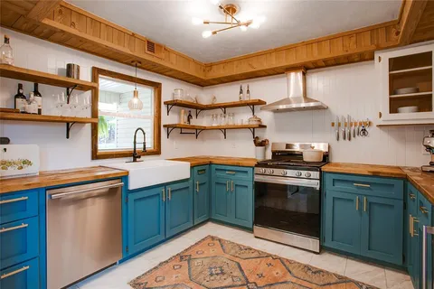 $395,000 | 2627 West 10th Street, Dallas, TX 75211