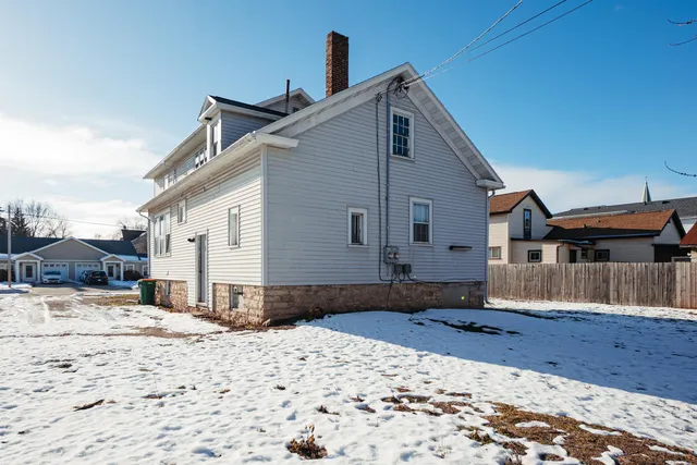 $139,900 | 111 East 1st Street, Fond du Lac, WI 54935