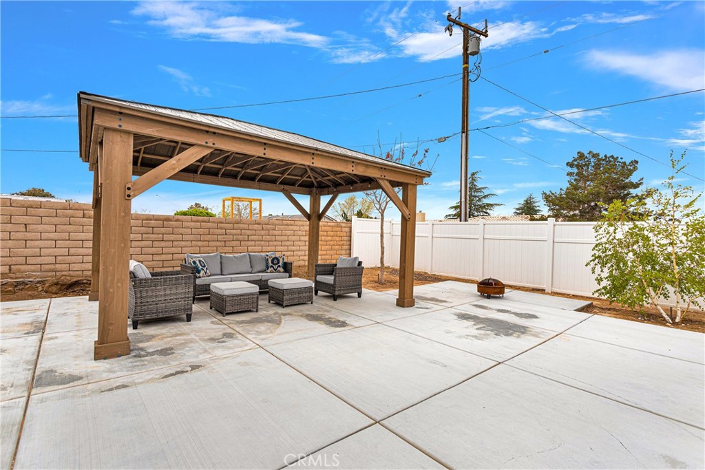 13968 Chogan Road Apple Valley, CA 92307 - Photo 26 of 35