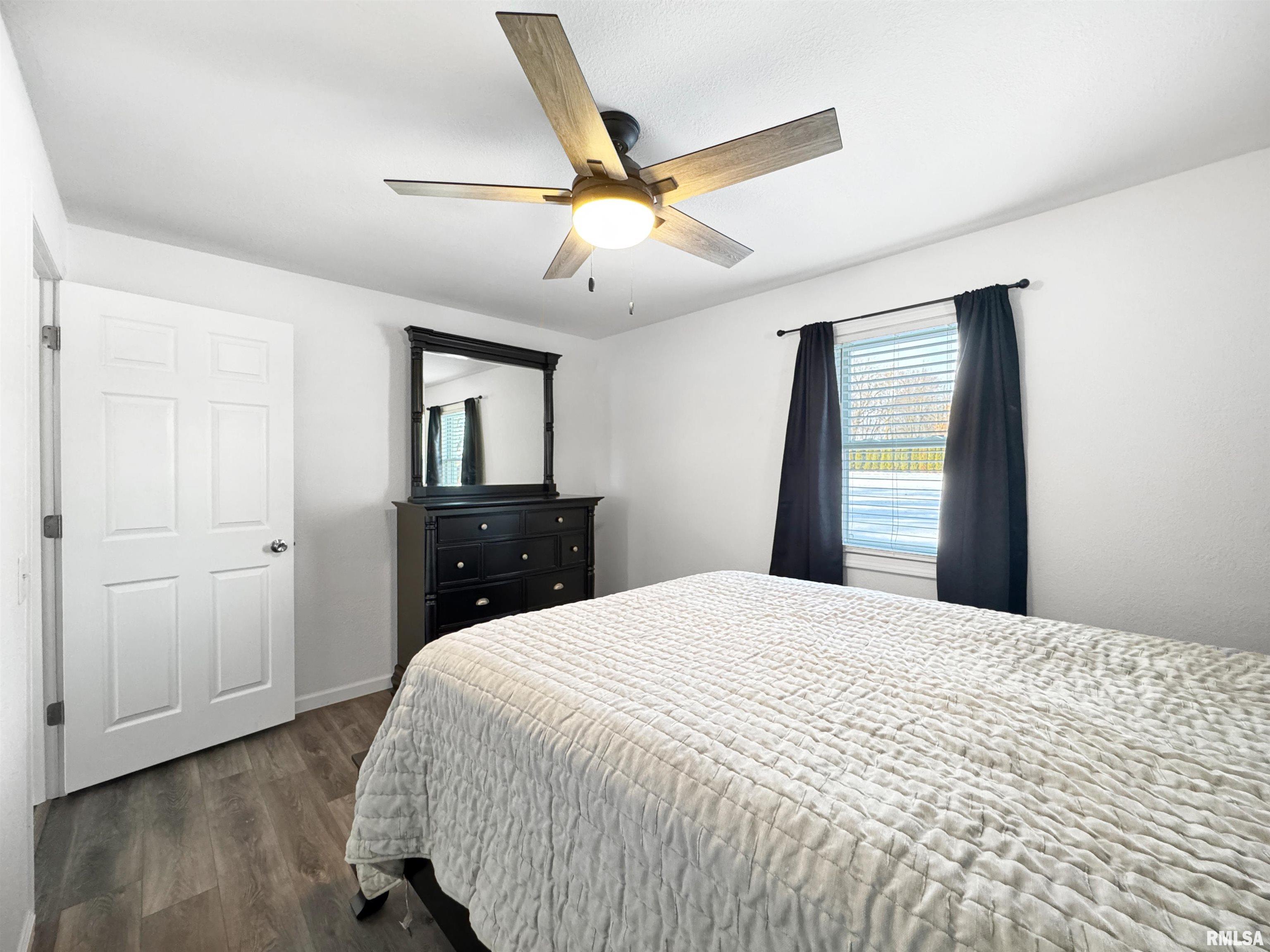 17893 Red Shale Hill Road Pekin, IL 61554 - Photo 13 of 59