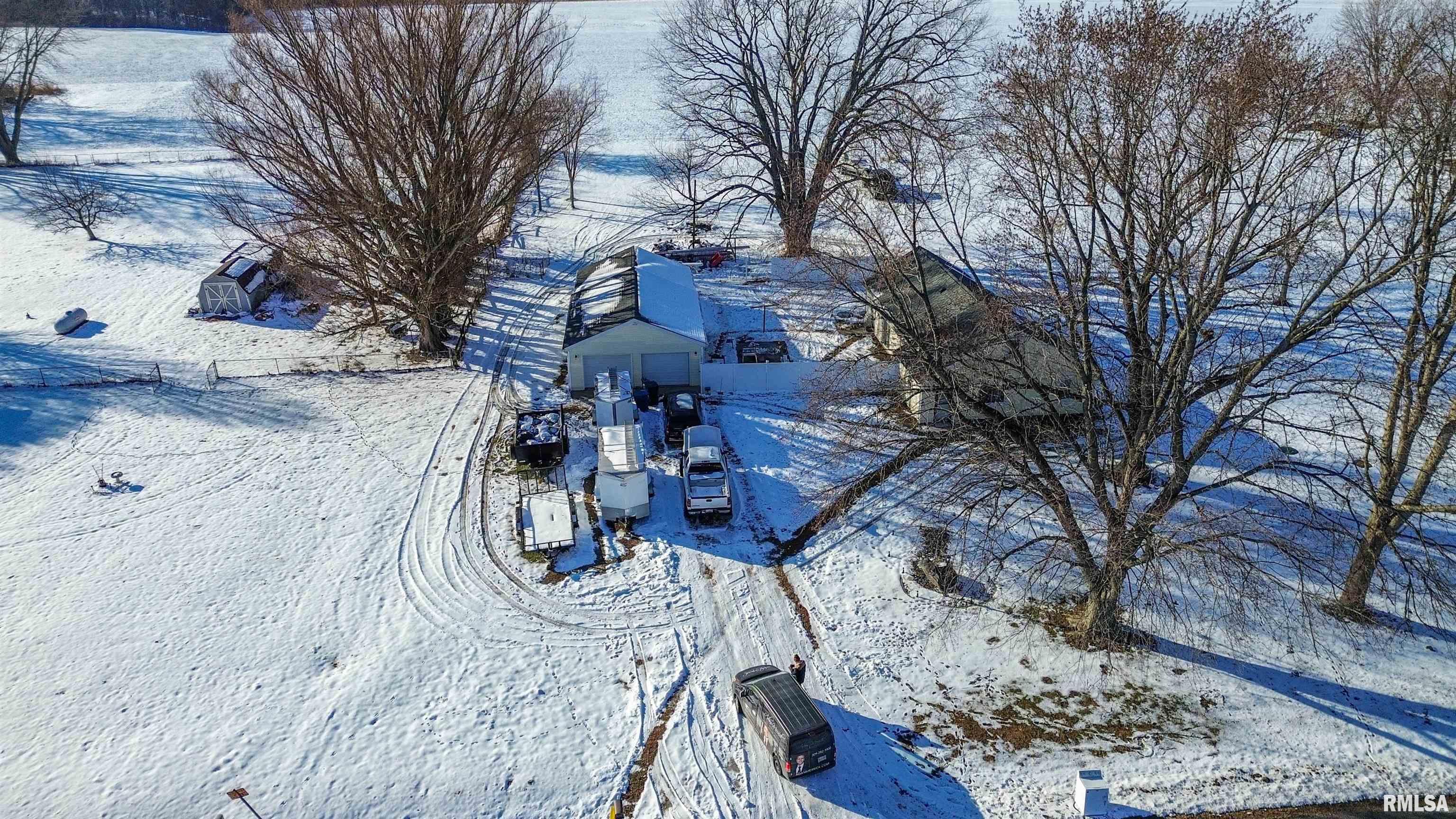 17893 Red Shale Hill Road Pekin, IL 61554 - Photo 46 of 59