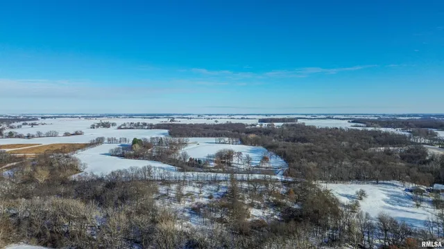 $215,000 | 17893 Red Shale Hill Road, Pekin, IL 61554