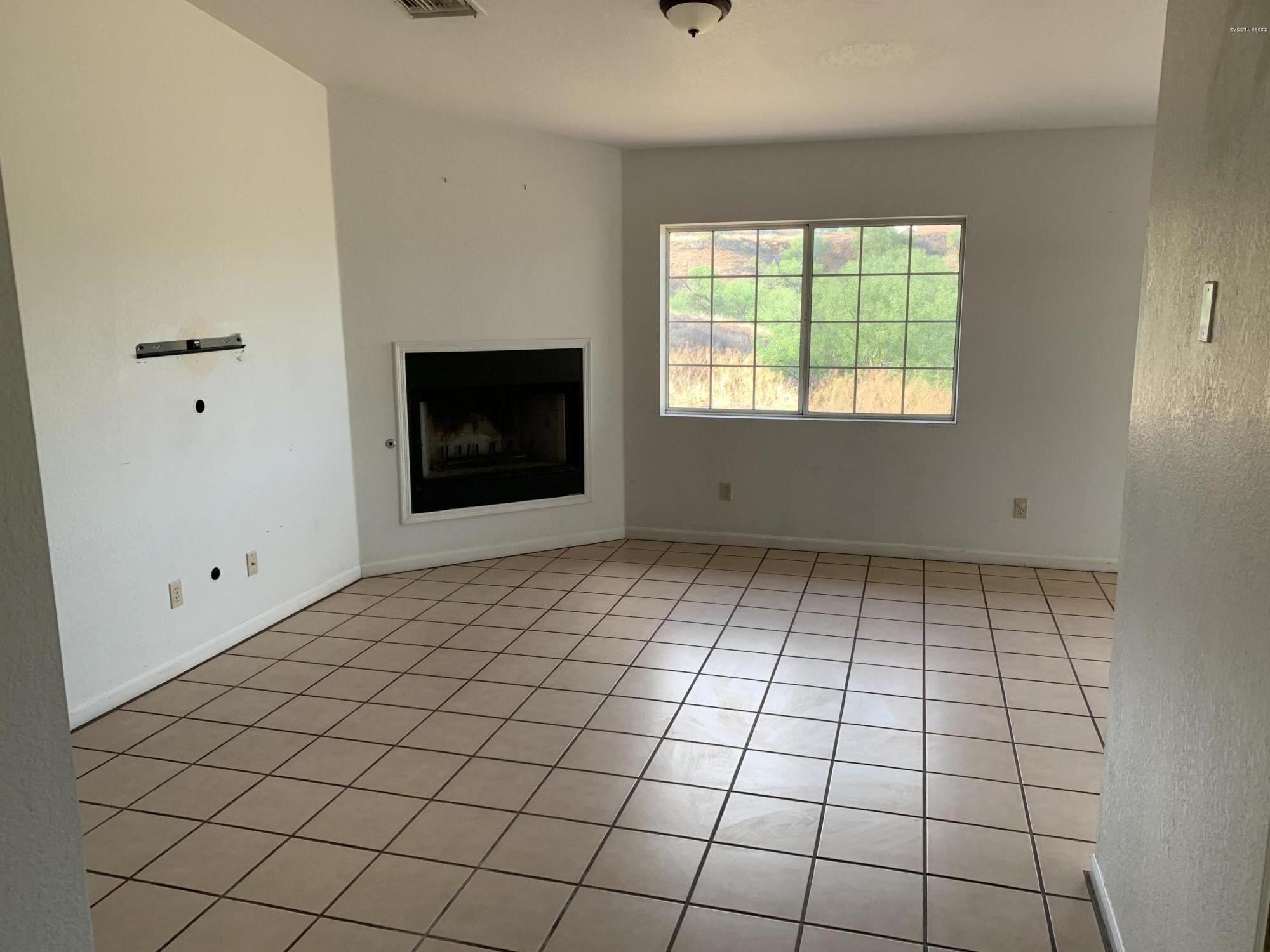 1047 Circulo Golondrina Rio Rico, AZ 85648 - Photo 3 of 13