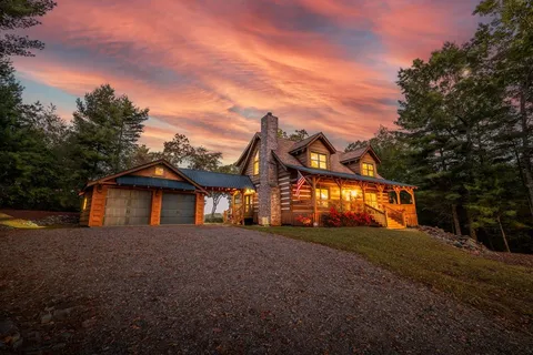 $995,000 | 179 Cessna Loop, Blue Ridge, GA 30513