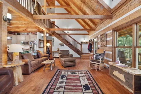 $995,000 | 179 Cessna Loop, Blue Ridge, GA 30513