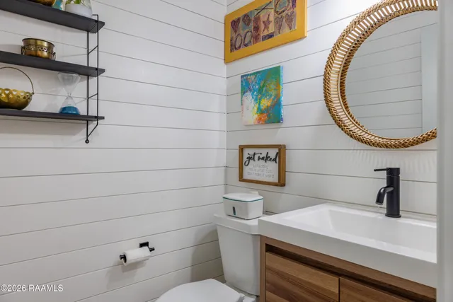 $595,000 | 617 Claymore Drive, Lafayette, LA 70503