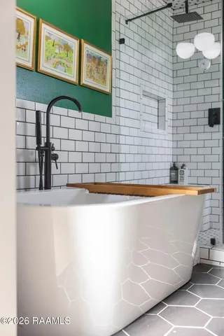 $595,000 | 617 Claymore Drive, Lafayette, LA 70503