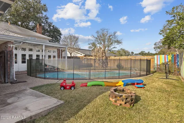 $595,000 | 617 Claymore Drive, Lafayette, LA 70503