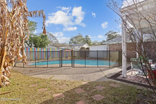 $595,000 | 617 Claymore Drive, Lafayette, LA 70503