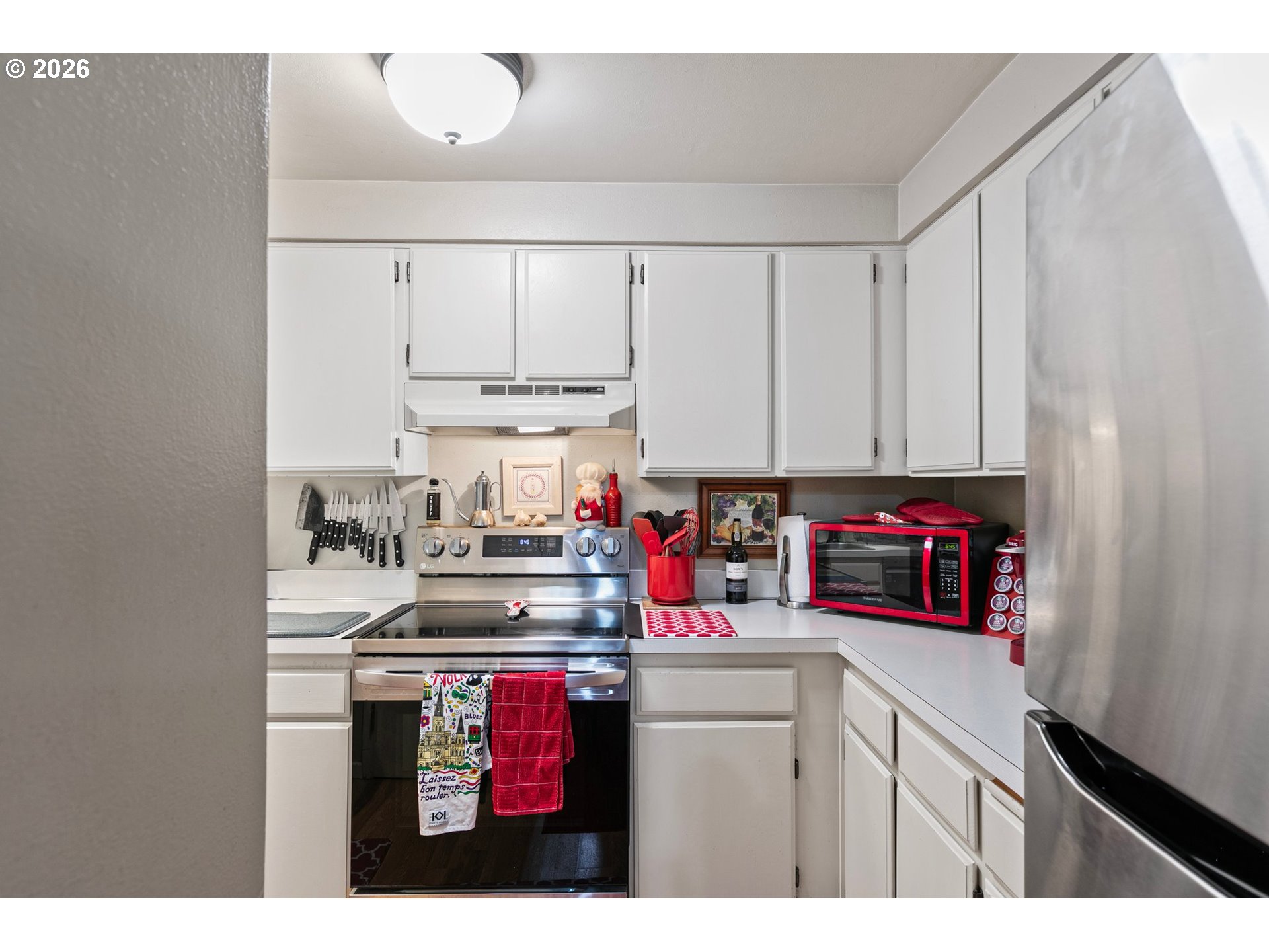 151 Treehill Loop Eugene, OR 97405 - Photo 18 of 45