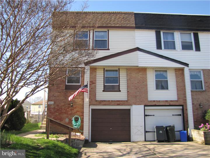 3846 Greenacres Road Philadelphia, PA 19154 - Photo 1 of 15