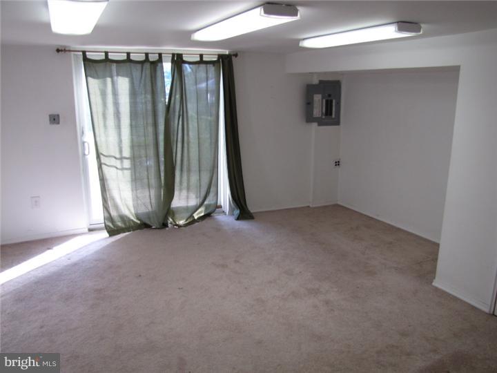 3846 Greenacres Road Philadelphia, PA 19154 - Photo 12 of 15