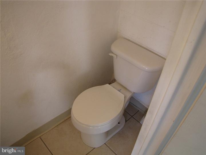 3846 Greenacres Road Philadelphia, PA 19154 - Photo 13 of 15