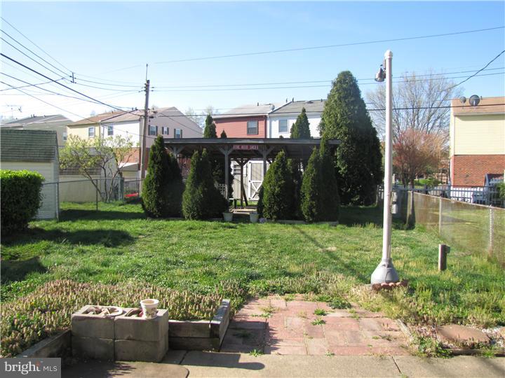 3846 Greenacres Road Philadelphia, PA 19154 - Photo 14 of 15