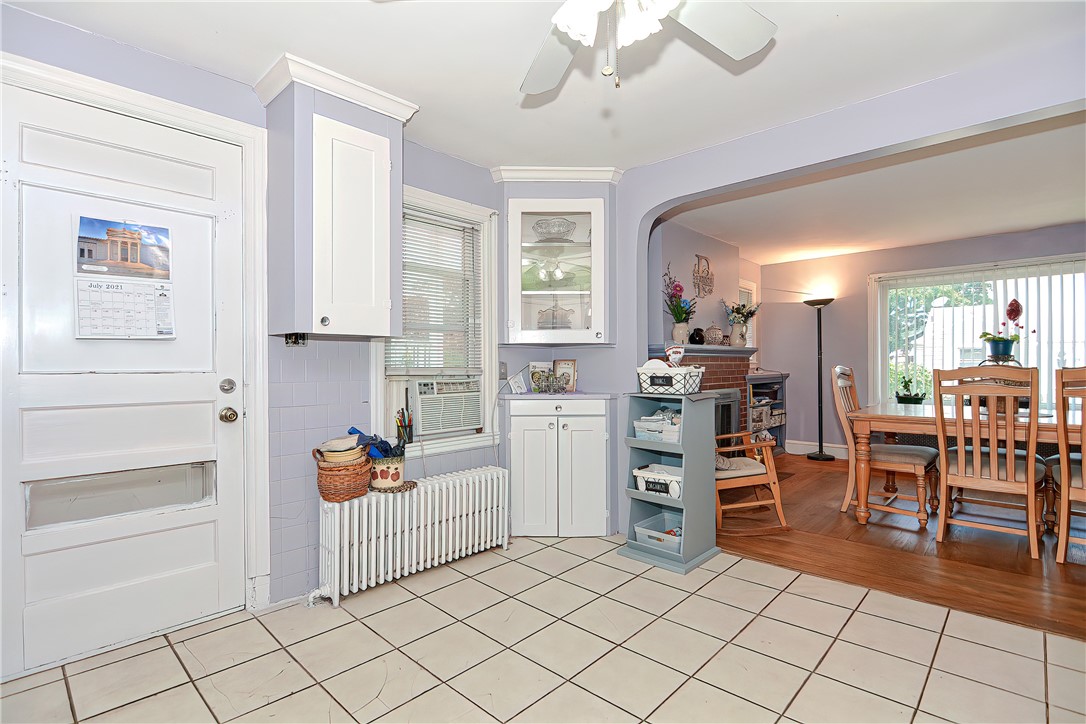 161 Whittier Road Pawtucket, RI 02861 - Photo 7 of 39