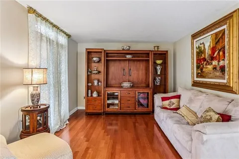 $725,000 | 1 Rue Royale, Metairie, LA 70002