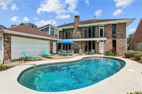 $725,000 | 1 Rue Royale, Metairie, LA 70002