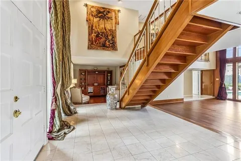 $725,000 | 1 Rue Royale, Metairie, LA 70002