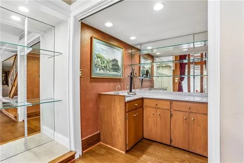 $725,000 | 1 Rue Royale, Metairie, LA 70002