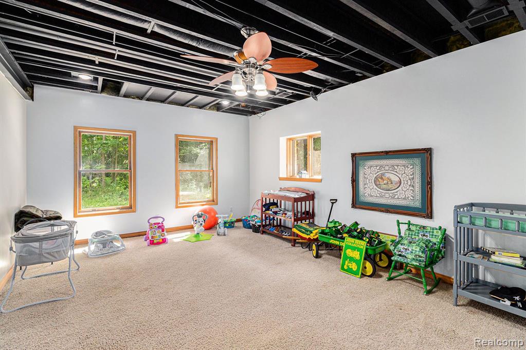 8400 Wiggins Road Howell, MI 48855 - Photo 26 of 55
