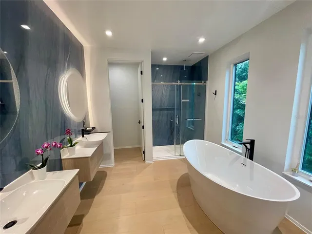 $3,350,000 | 2945 Pyrula Drive, Longboat Key, FL 34228