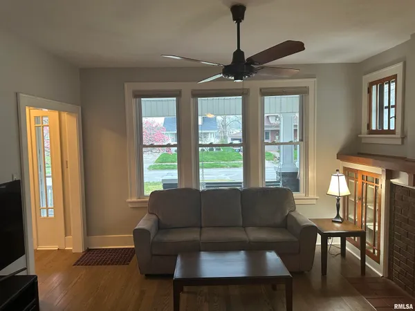 $249,200 | 2026 Hampshire Street, Quincy, IL 62301