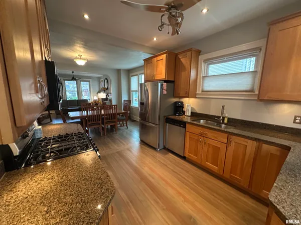 $249,200 | 2026 Hampshire Street, Quincy, IL 62301