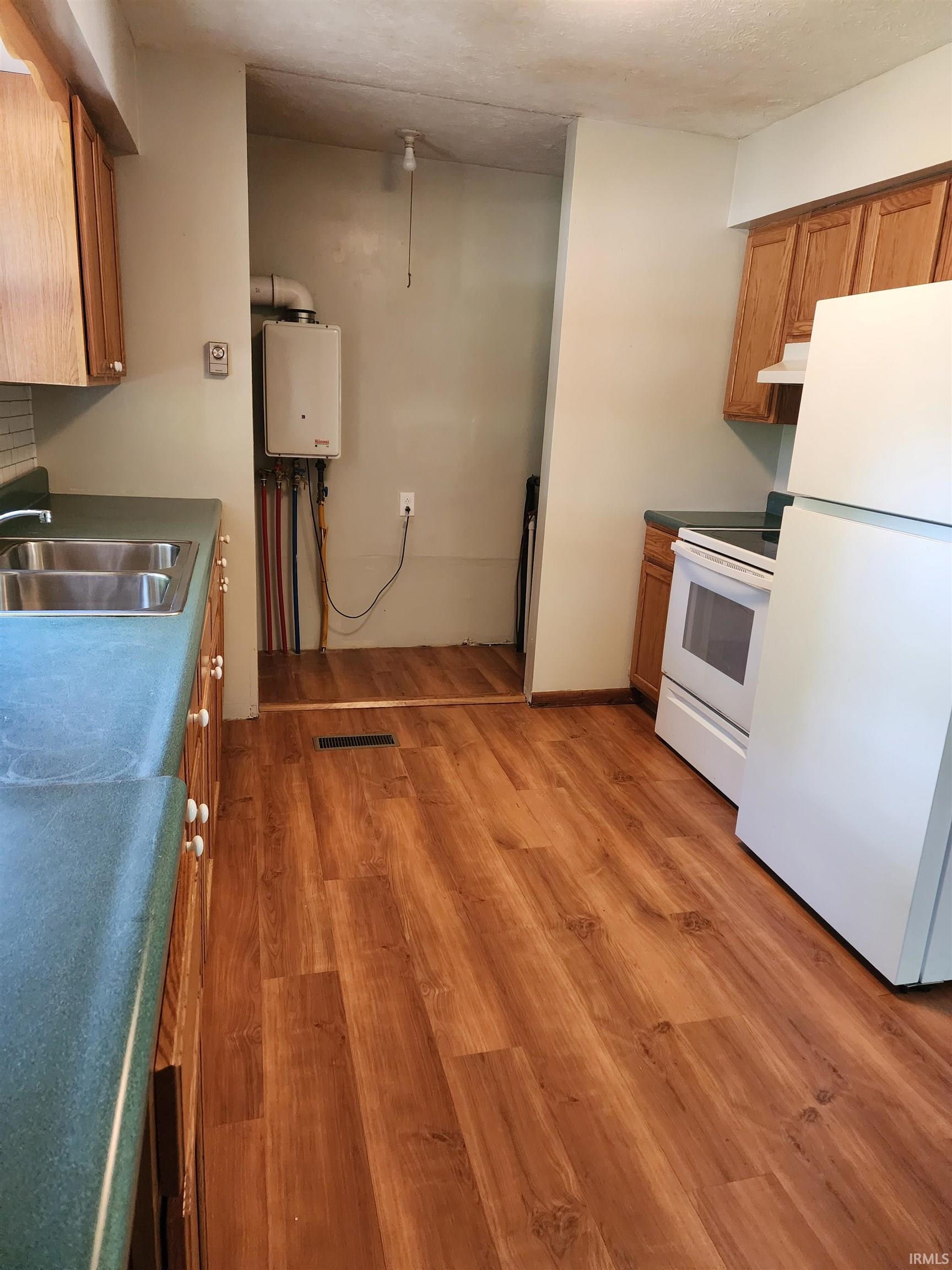 303 Mitchell Street Avoca, IN 47462 - Photo 12 of 30