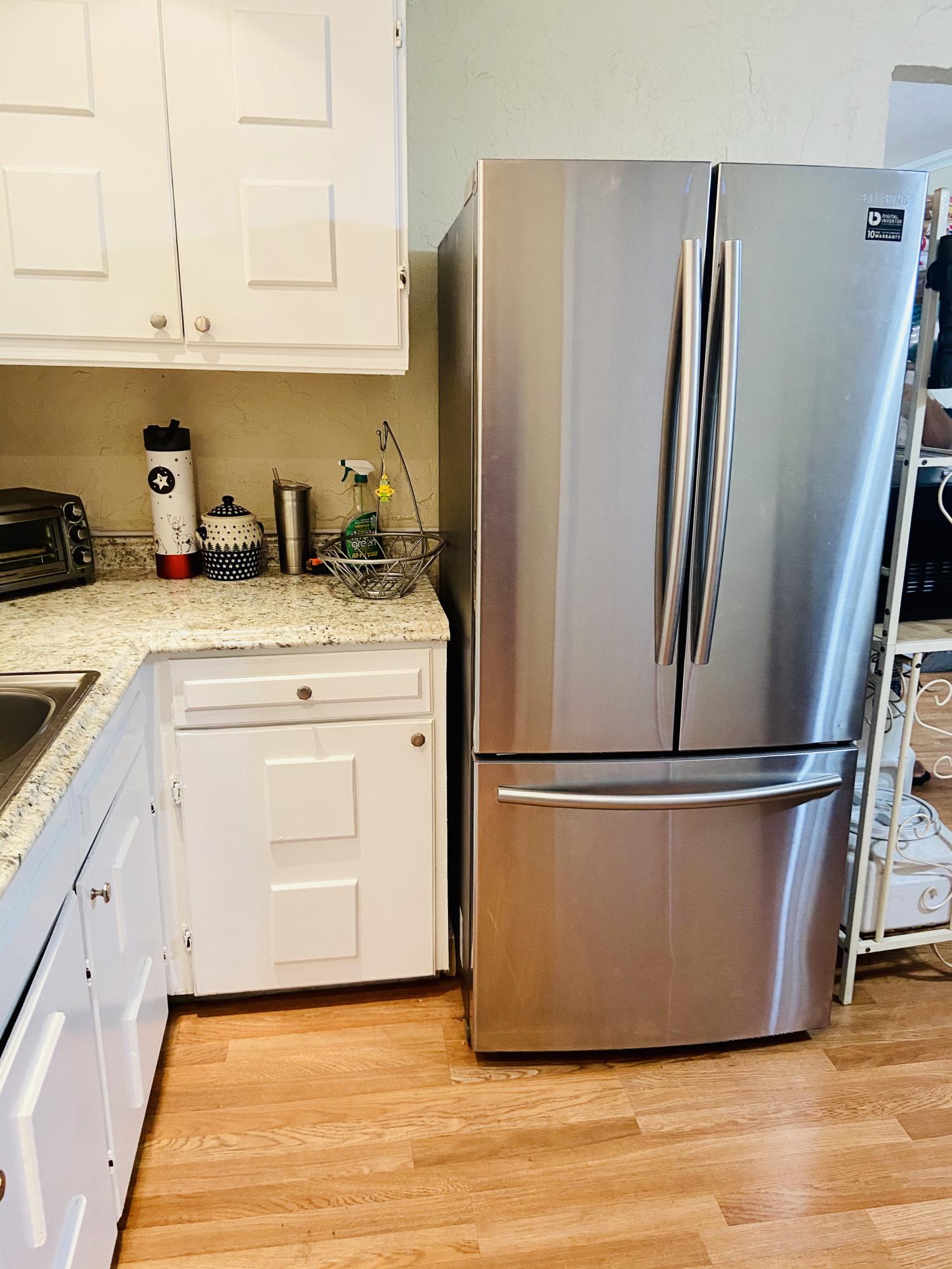 829 Cherry Road West Palm Beach, FL 33409 - Photo 9 of 18 Refrigerator