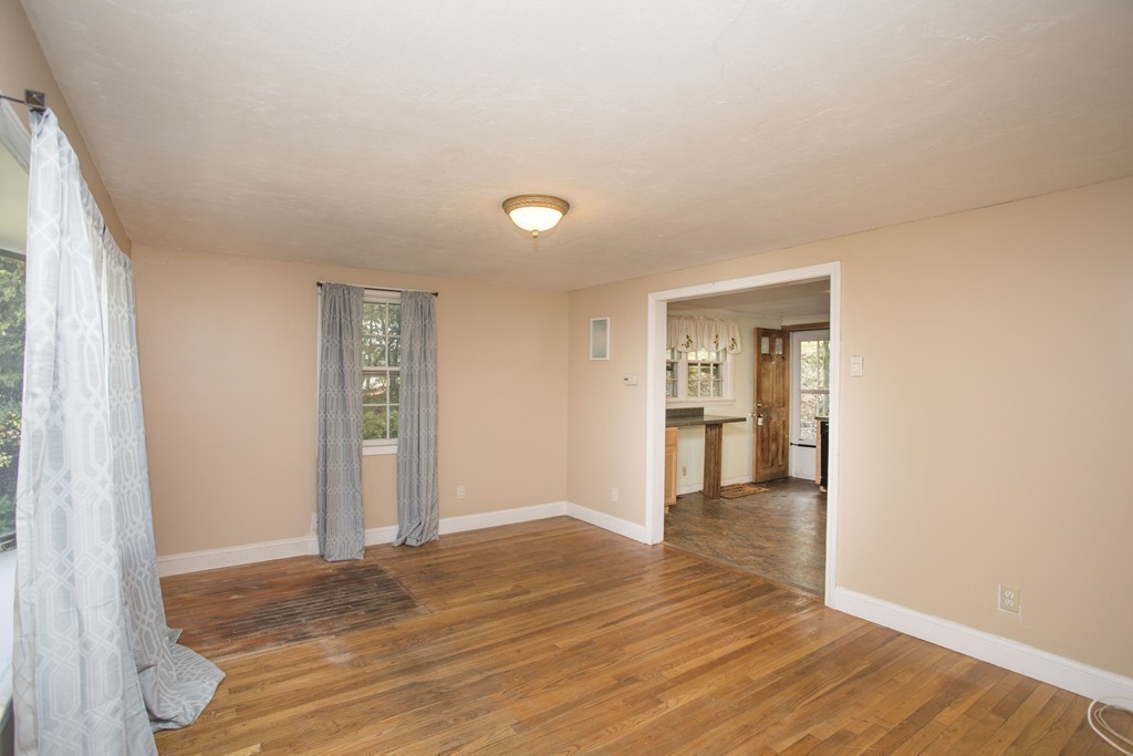 99 Scadding Street Taunton, MA 02780 - Photo 8 of 24 Gallery Image 8