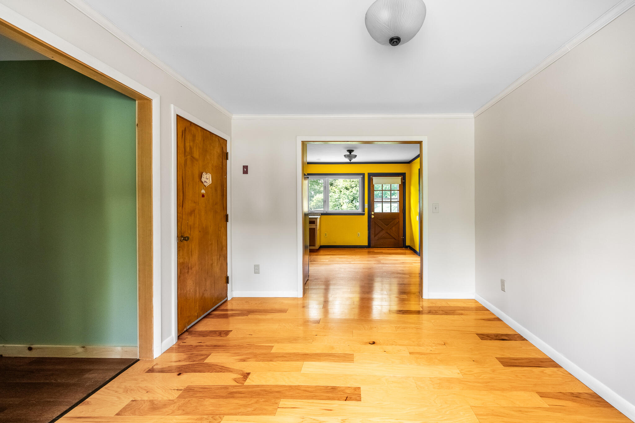 2 Averill Street Orono, ME 04473 - Photo 10 of 31 Living-2
