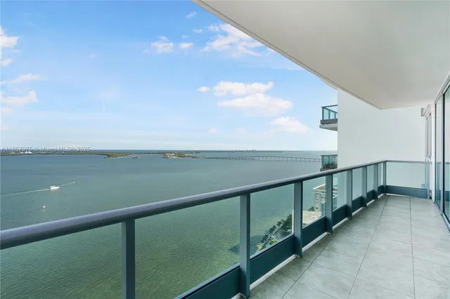 $1,795,000 | 1331 Brickell Bay Drive, Unit 2709, Miami, FL 33131