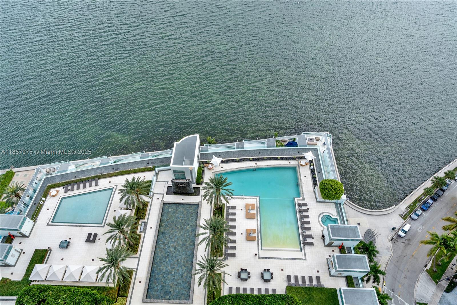 1331 Brickell Bay Drive, Unit 2709 Miami, FL 33131 - Photo 14 of 16