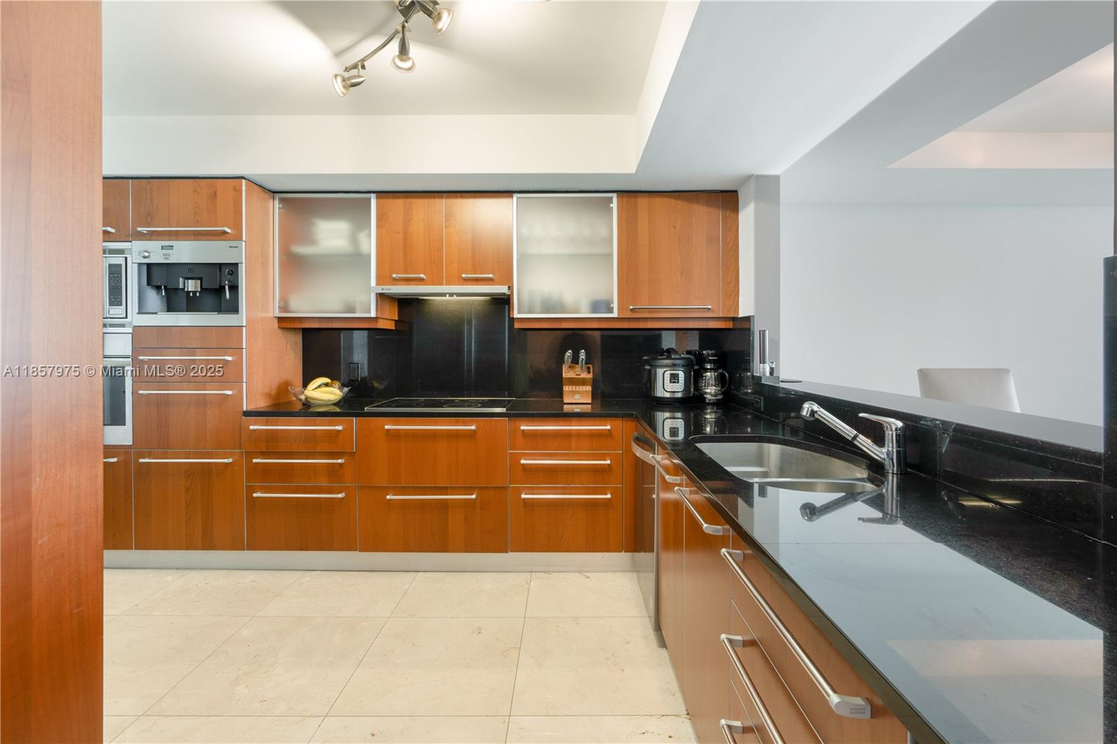 1331 Brickell Bay Drive, Unit 2709 Miami, FL 33131 - Photo 4 of 16