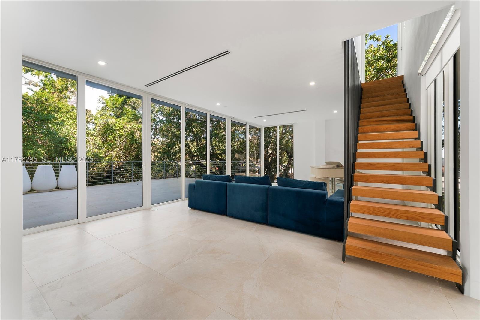 1250 North Venetian Way Miami, FL 33139 - Photo 21 of 61