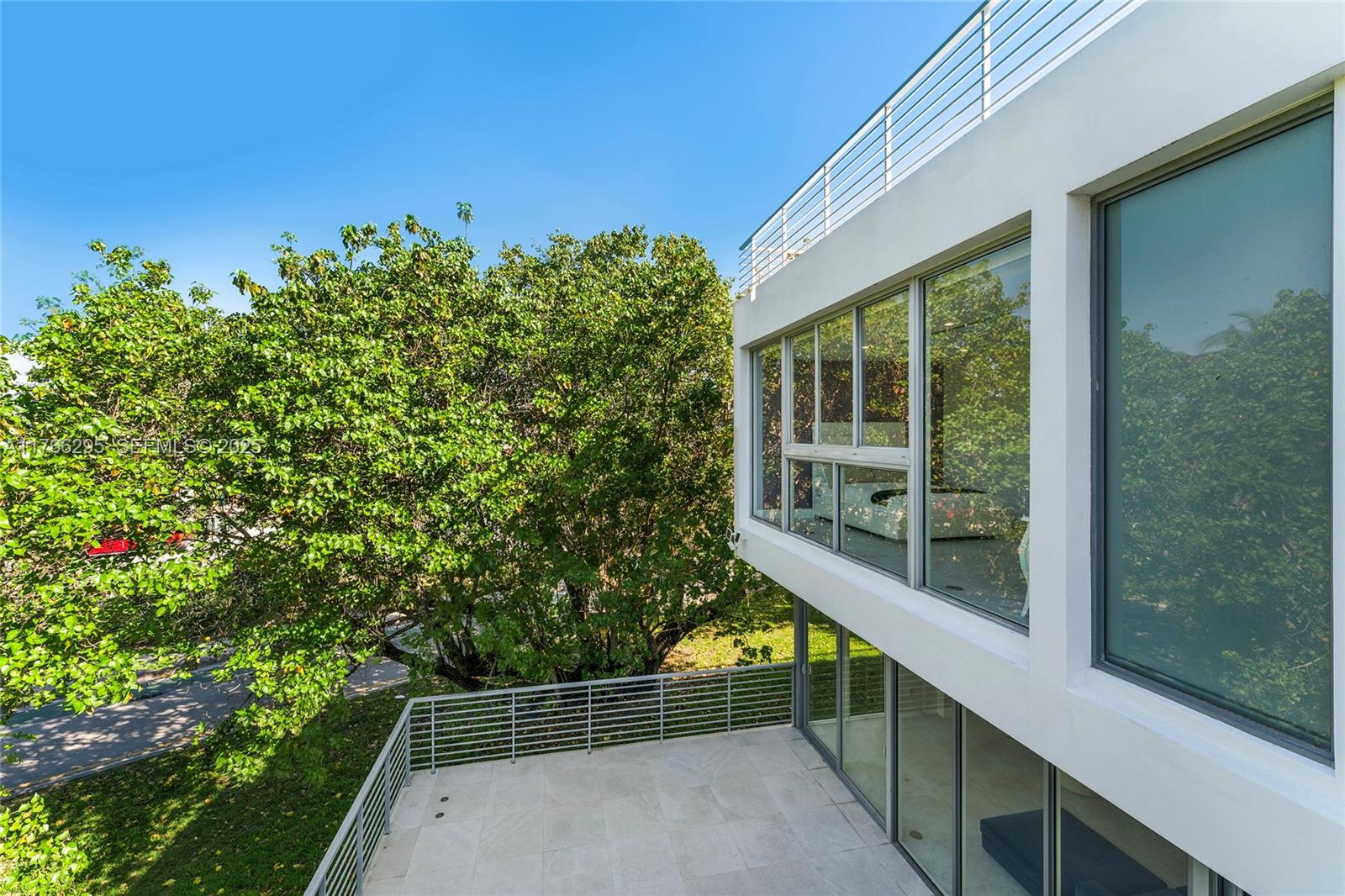 1250 North Venetian Way Miami, FL 33139 - Photo 34 of 61 a view of a balcony