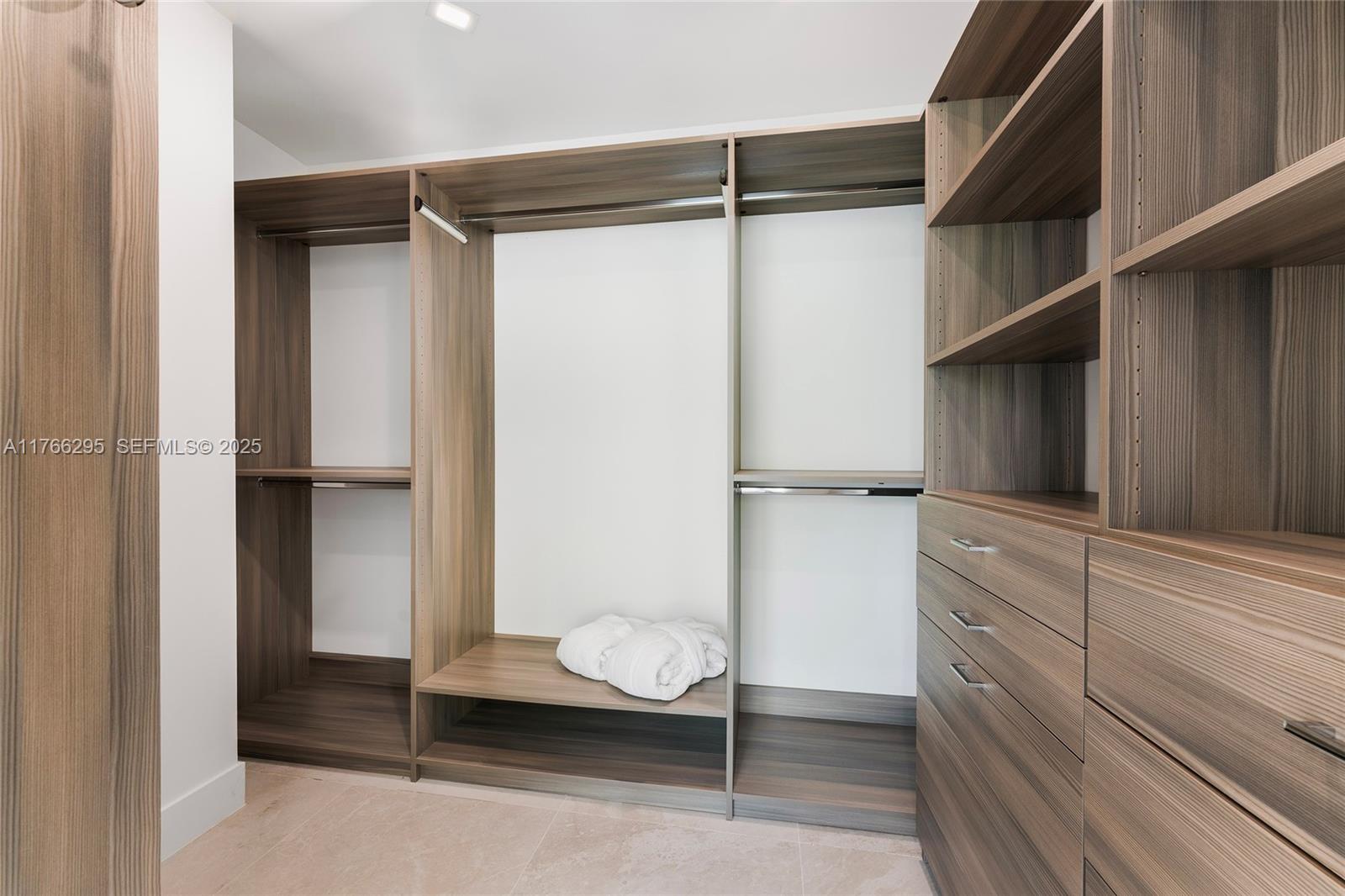 1250 North Venetian Way Miami, FL 33139 - Photo 35 of 61