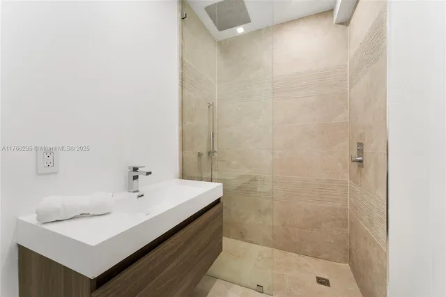 a picture of a city view