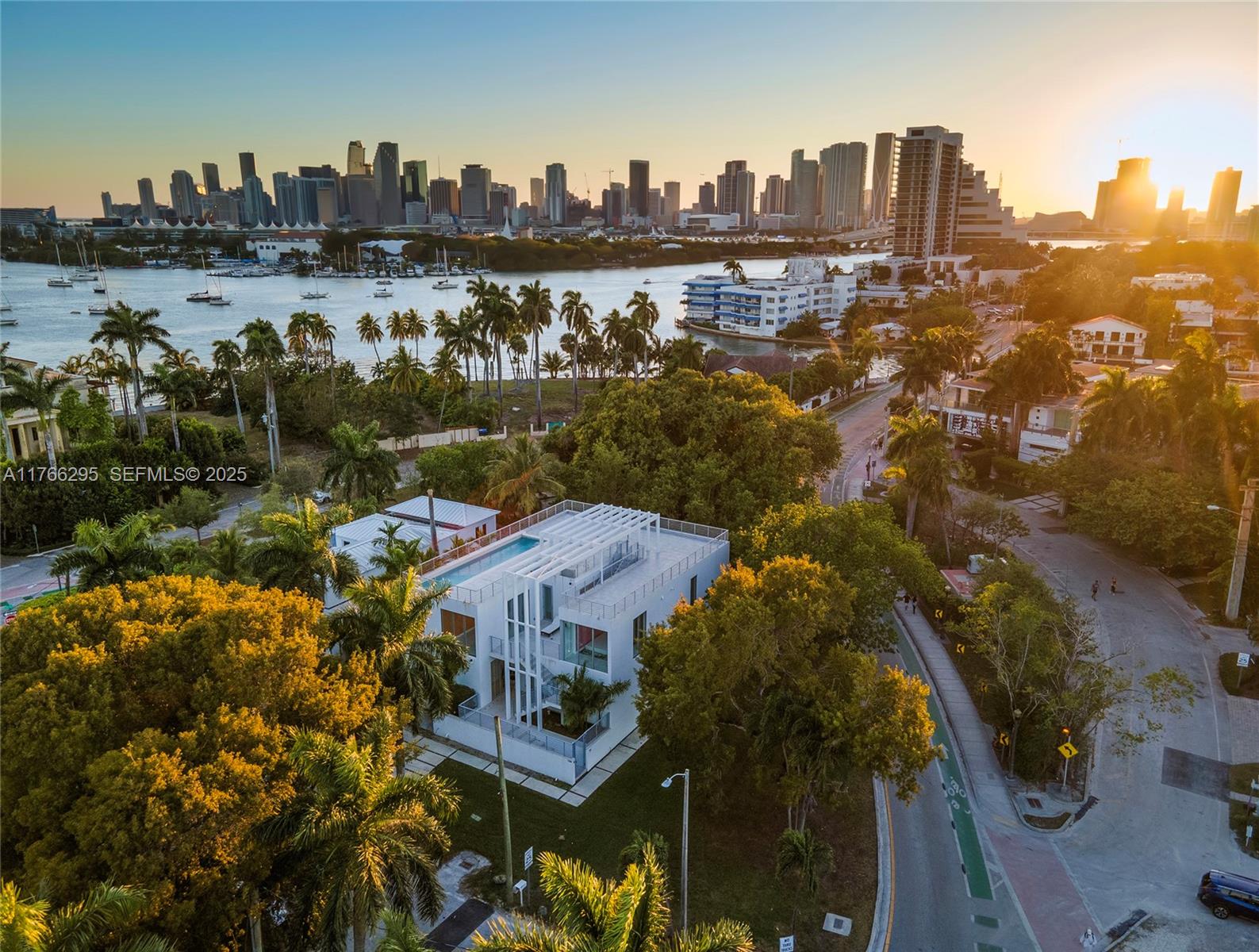 1250 North Venetian Way Miami, FL 33139 - Photo 48 of 61 a view of a city