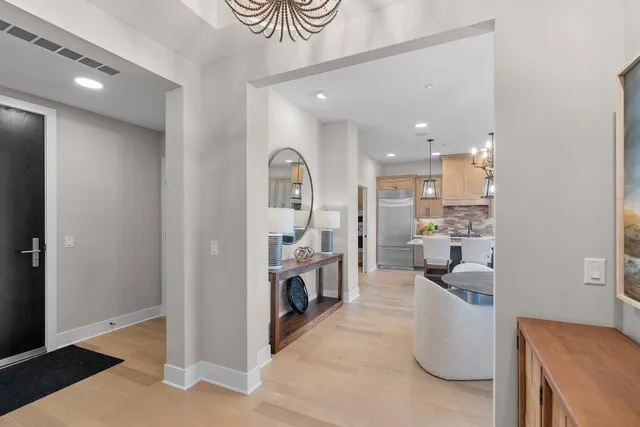 $975,000 | 1 Hill Farm Court, Unit 210, North Oaks, MN 55127