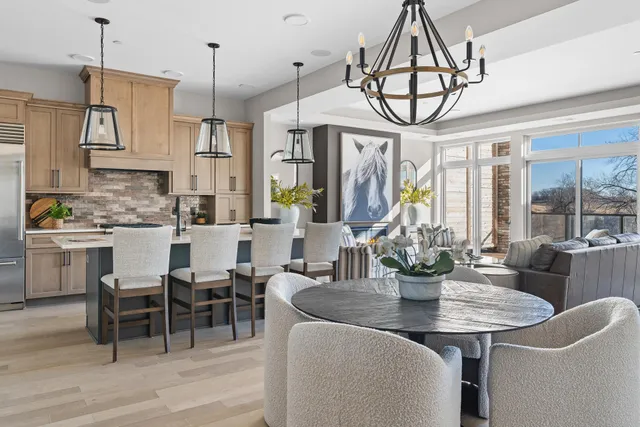 $975,000 | 1 Hill Farm Court, Unit 210, North Oaks, MN 55127