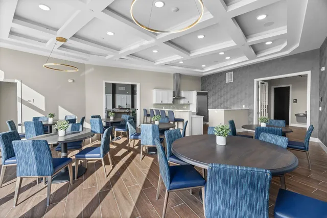 $975,000 | 1 Hill Farm Court, Unit 210, North Oaks, MN 55127