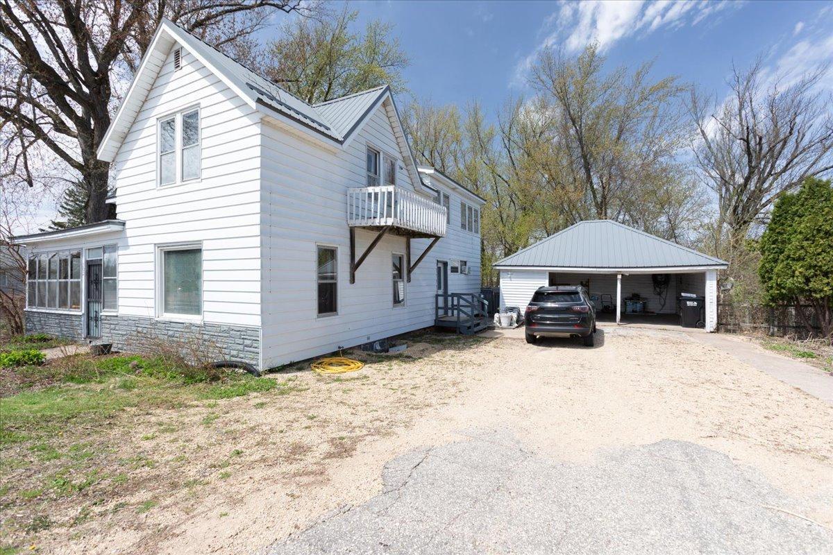 302 East Main Street Durand, WI 54736 - Photo 2 of 40